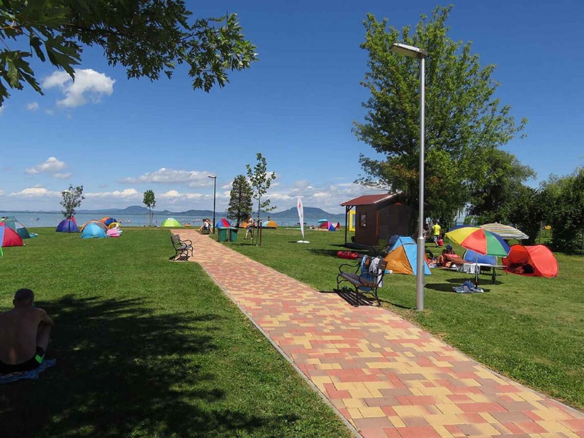 Holiday Home In Balatonmariafuerdo 19543 Exterior photo